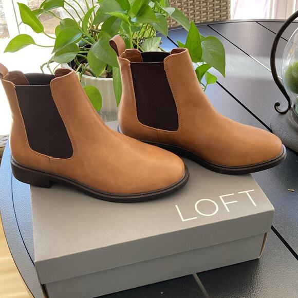 LOFT Tan Cognac Chelsea Boots Booties Size 5.5 - Picture 2 of 4